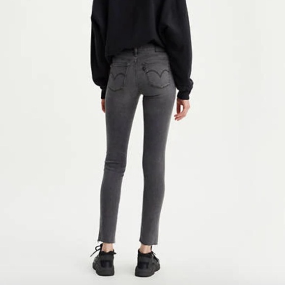 levi 701 skinny jeans